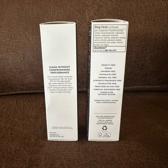 2 Bare Minerals Complexion Rescue - Picture 4 of 5